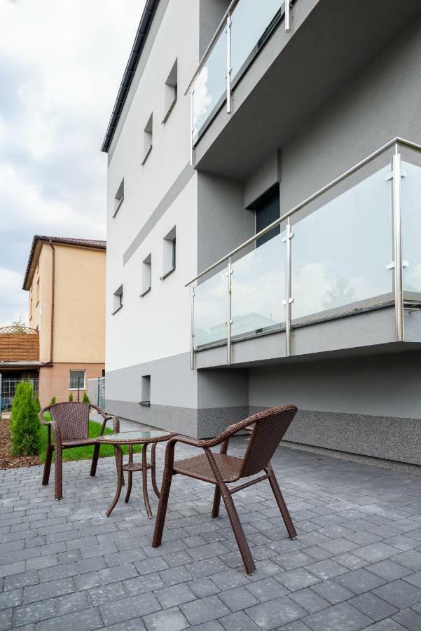 Willa Debowa Apartment Niepołomice Exterior foto